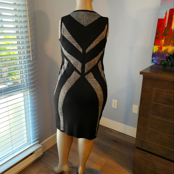 Geometric Body Con Sweater Dress - Picture 2 of 3